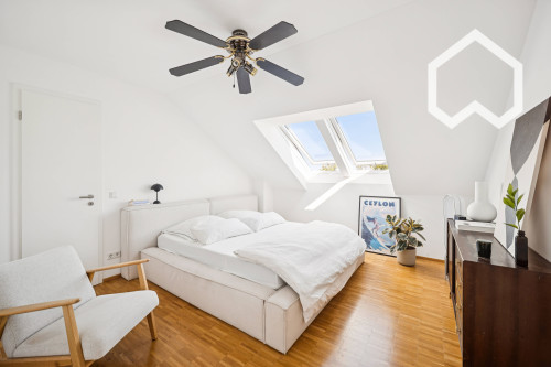 Premium penthouse Dresden Neustadt | 130 sqm | huge rooftop terrace | elevator into the apartment | parking | optional cleaning incl. - Gallery - 14