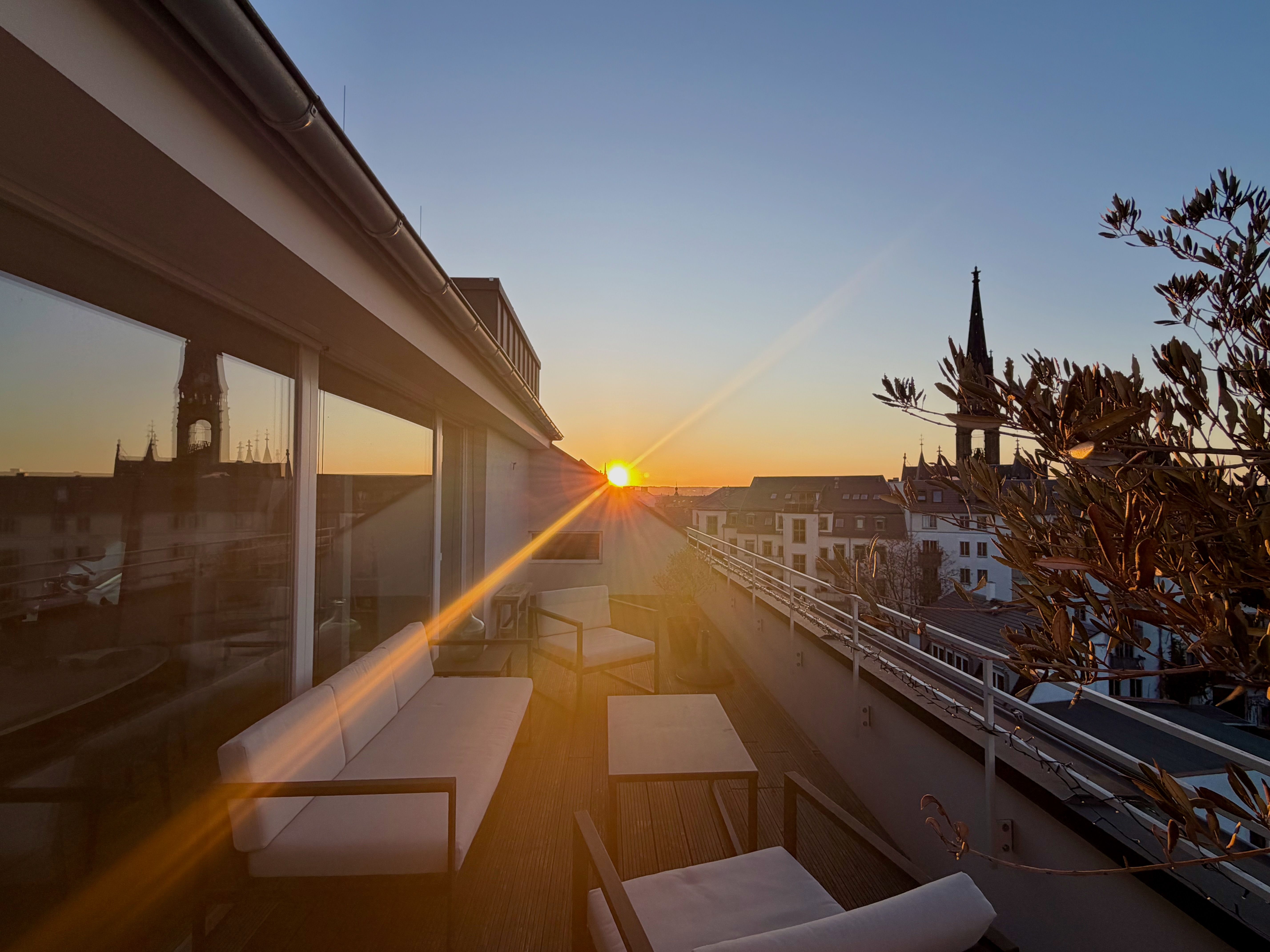 Premium Penthouse Dresden Neustadt | 130 Sqm | Huge Rooftop Terrace | Elevator Into The Apartment |   -  Premium penthouse Dresden Neustadt | 130 sqm | huge rooftop terrace | elevator into the apartment | parking | optional cleaning incl.  - Gallery -  30