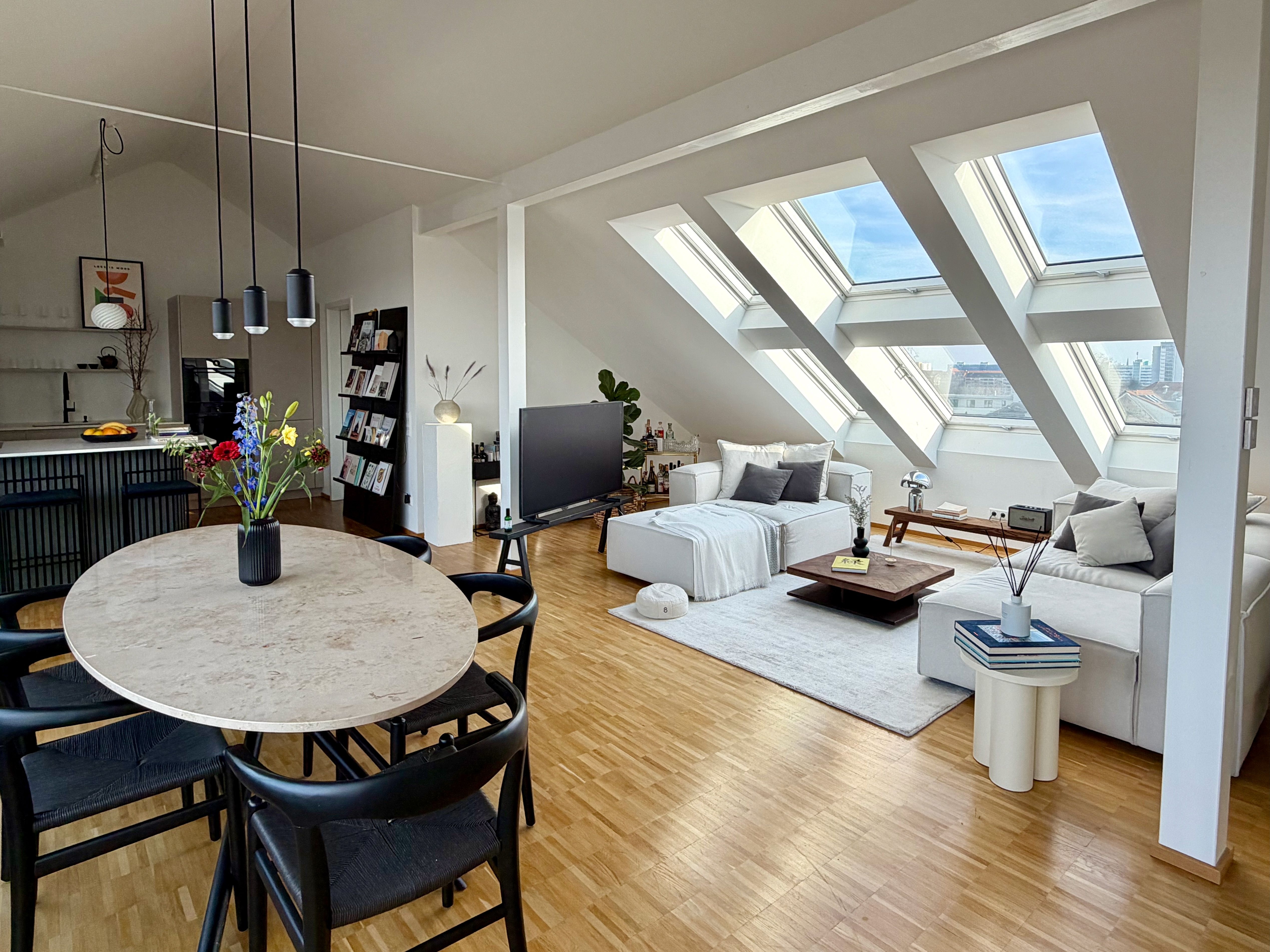 Premium Penthouse Dresden Neustadt | 130 Sqm | Huge Rooftop Terrace | Elevator Into The Apartment | - Premium penthouse Dresden Neustadt | 130 sqm | huge rooftop terrace | elevator into the apartment | parking | optional cleaning incl. - Gallery - 23