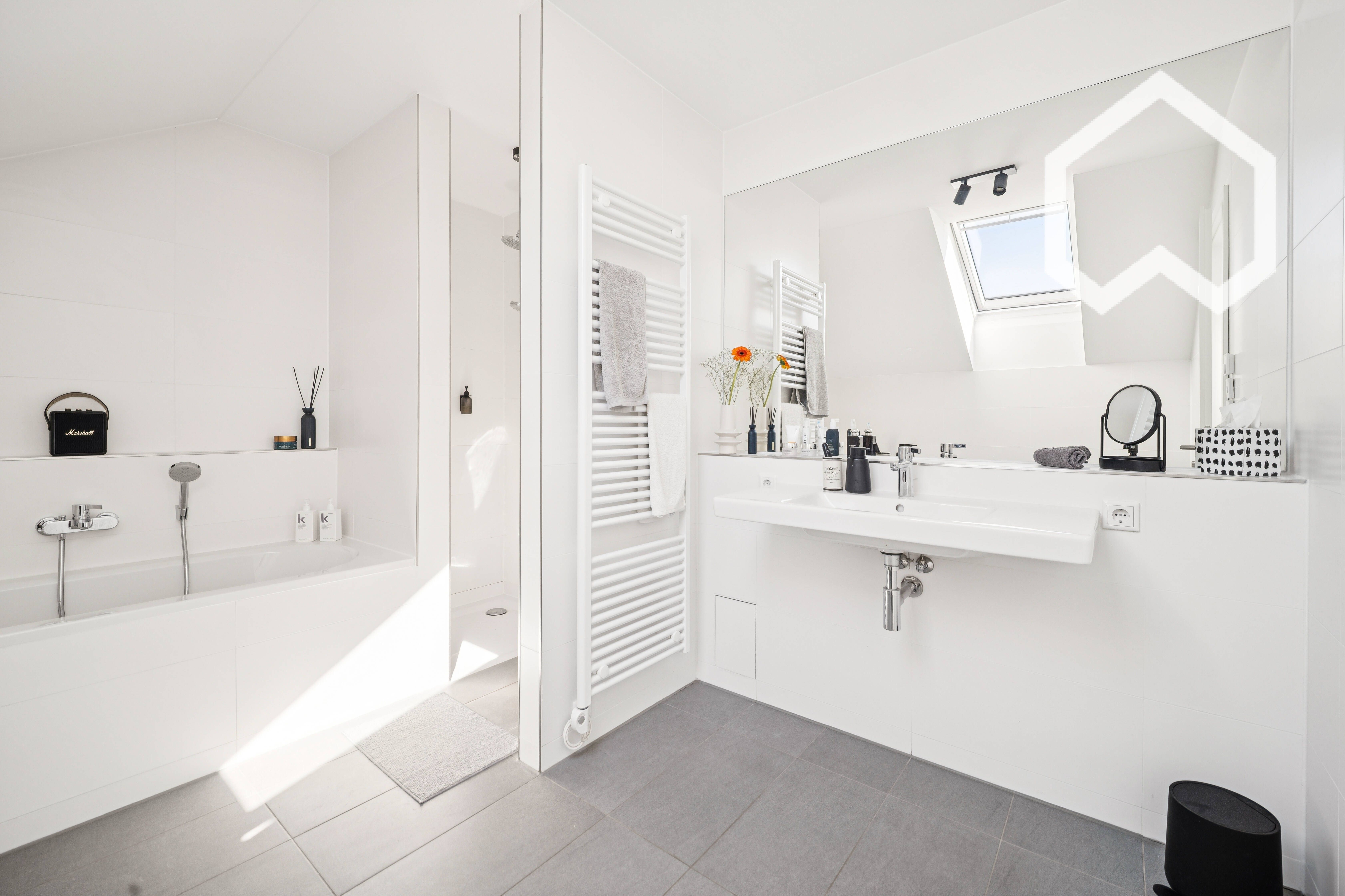 Premium Penthouse Dresden Neustadt | 130 Sqm | Huge Rooftop Terrace | Elevator Into The Apartment |  - 10