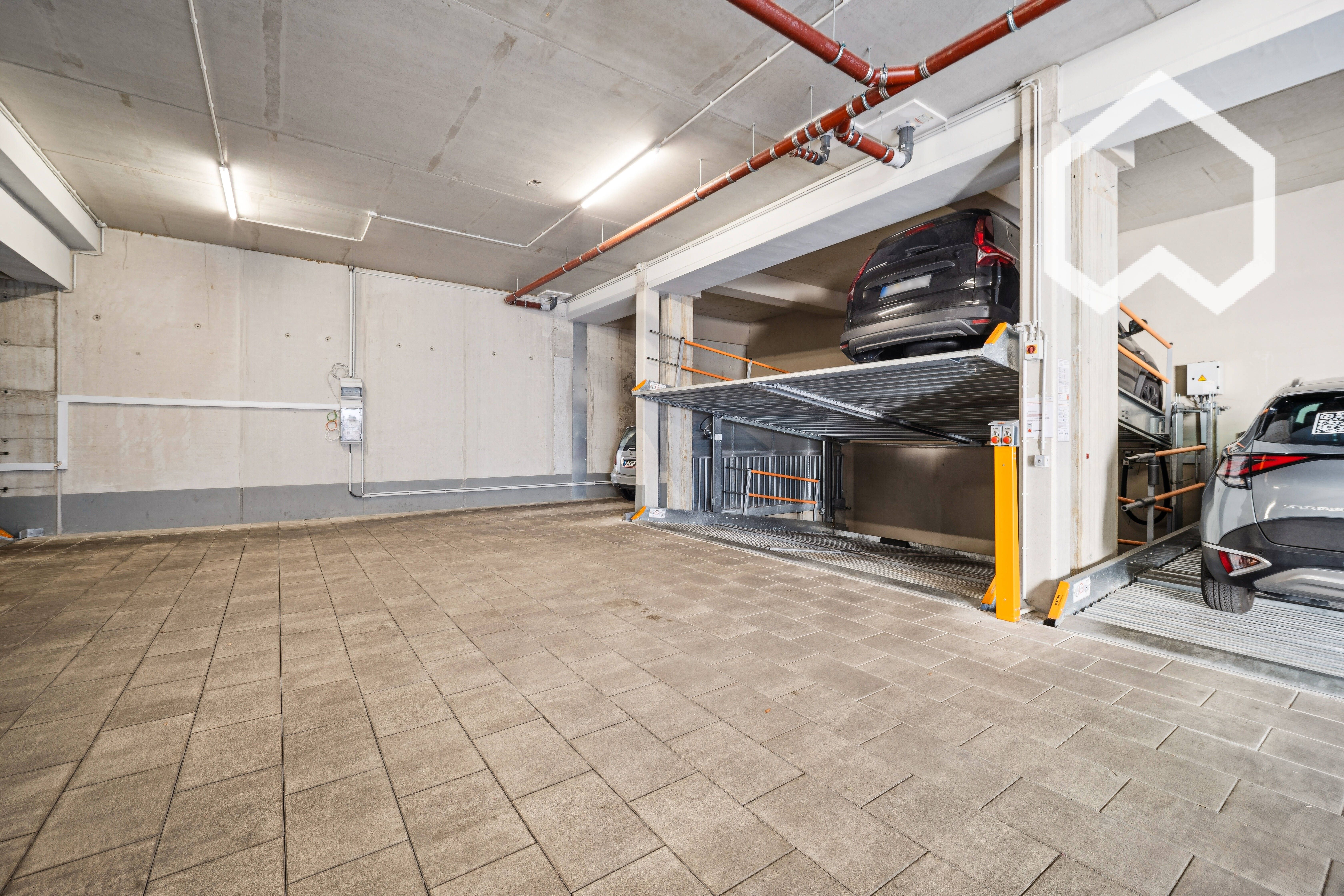 Premium Penthouse Dresden Neustadt | 130 Sqm | Huge Rooftop Terrace | Elevator Into The Apartment |  - 3