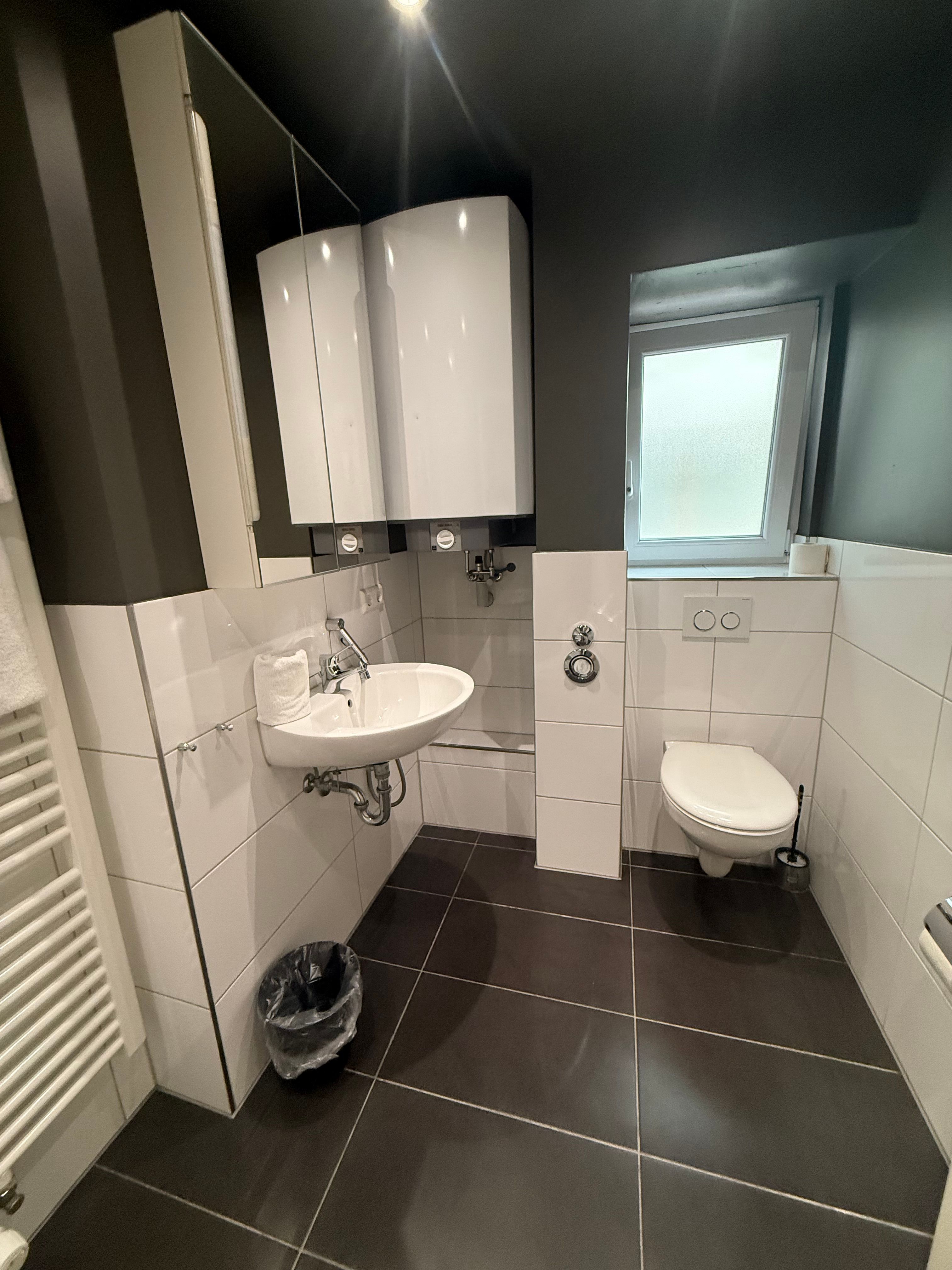  A07 3 Bedroom 2 Bathroom Balcony Near Heidelberg Clinic  -  A07 3 bedroom 2 bathroom balcony near Heidelberg clinic  - Gallery -  6