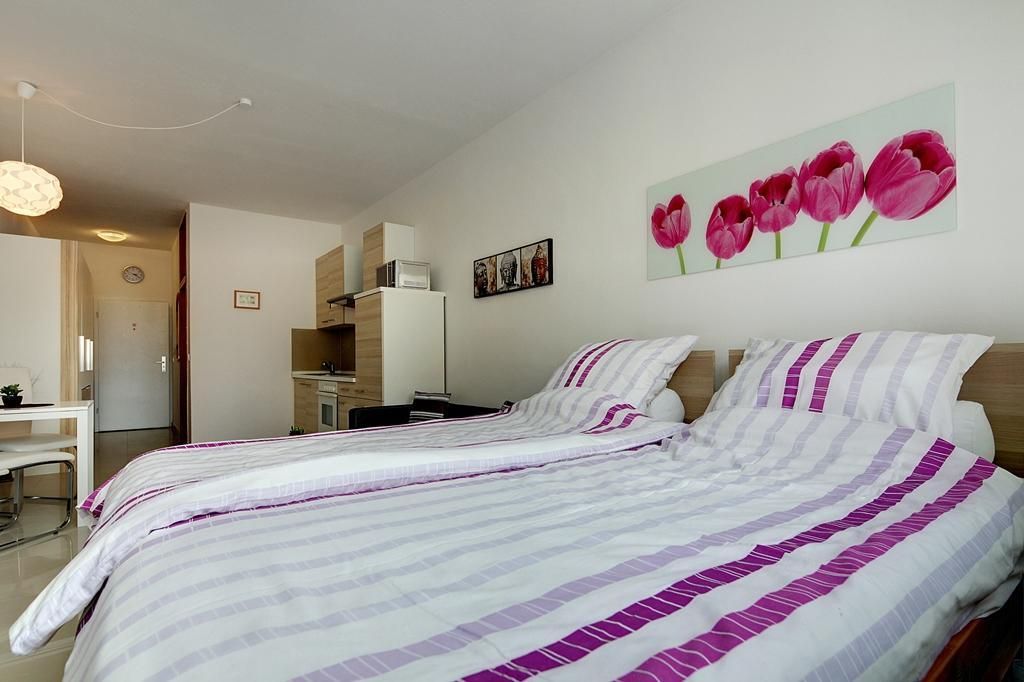 Very Nice Furnished 1-Room Apartment With A Terrace In Munich Schwabing-North / Milbertshofen - 14