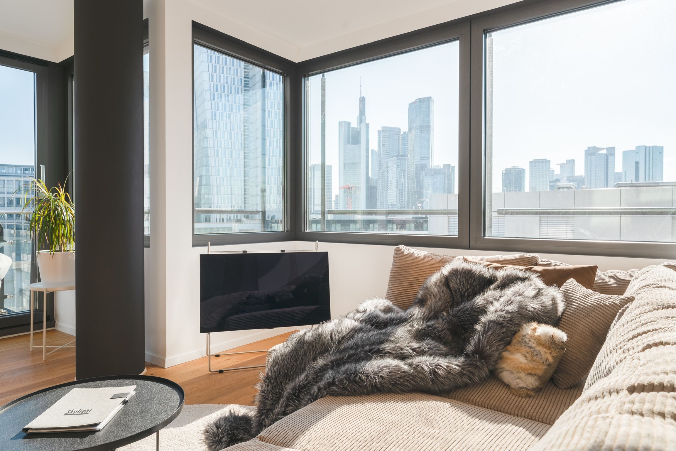Luxurious Appartment With Skyline View In The Heart Of Frankfurt - 11