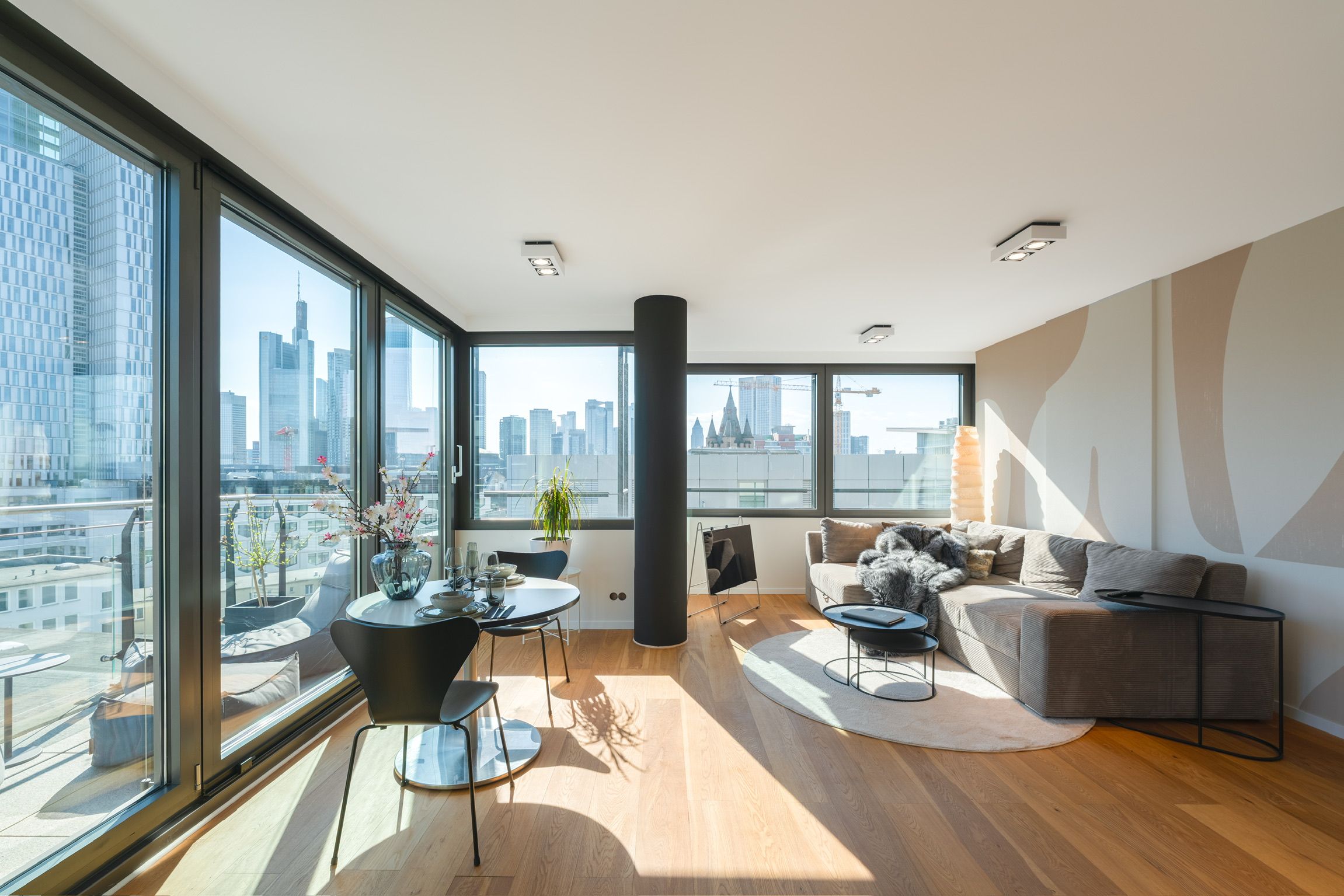 Luxurious Appartment With Skyline View In The Heart Of Frankfurt - 14