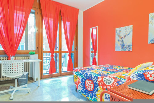 Stanza in Via Roberto Schumann