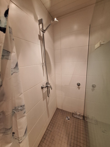 Bright and Fully Furnished 4-Room Apartment with Balcony – Quiet Location – Ready to Move In (min. 1 months)