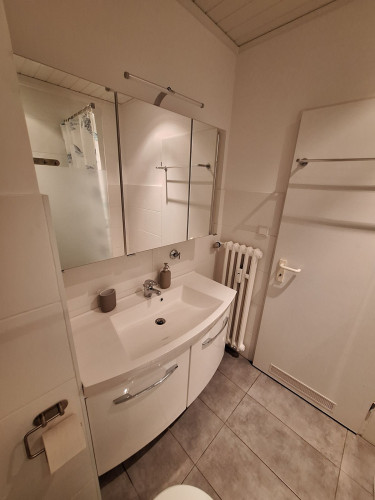 Bright and Fully Furnished 4-Room Apartment with Balcony – Quiet Location – Ready to Move In (min. 1 months)