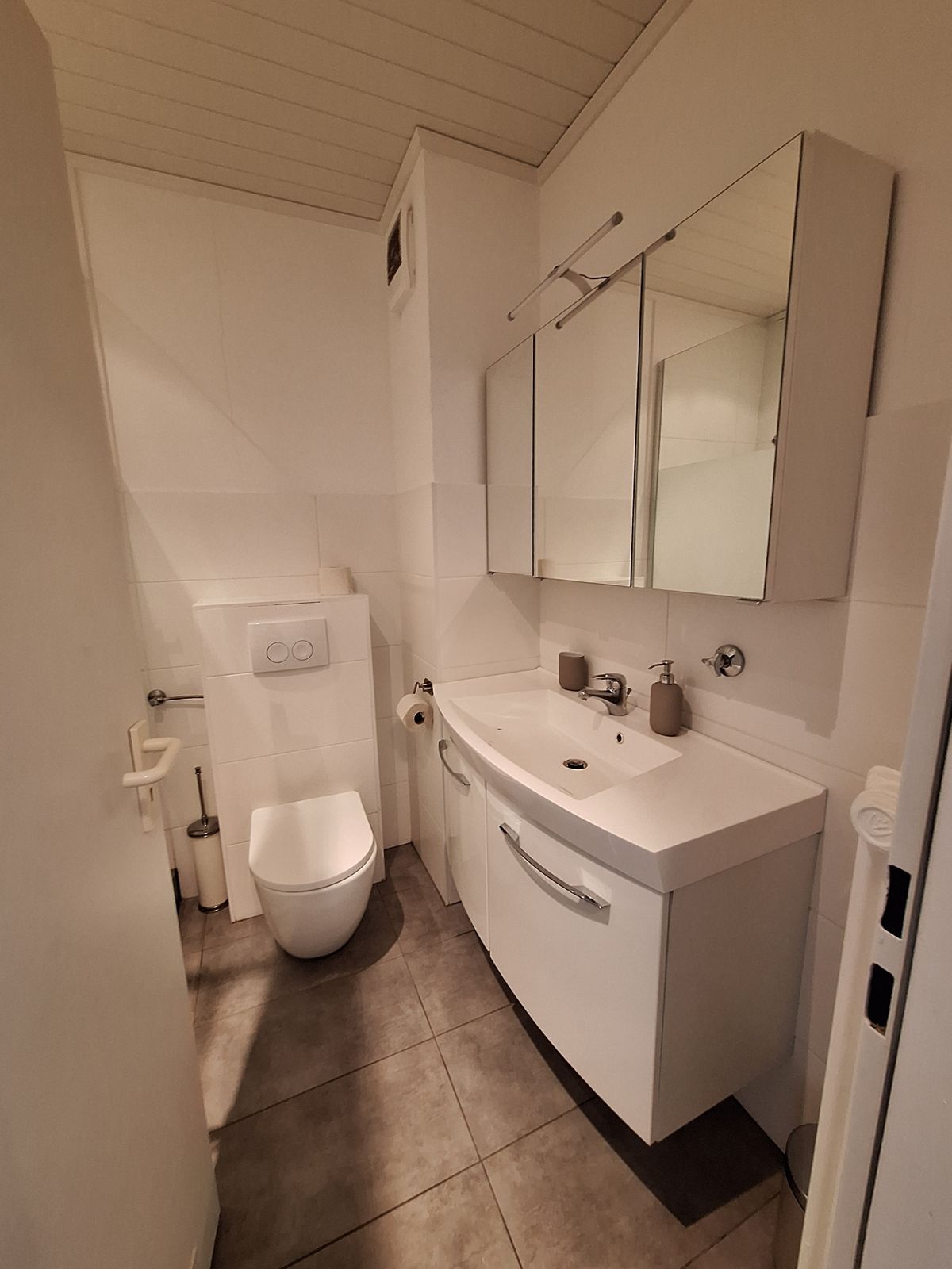  Bright And Fully Furnished 4-Room Apartment With Balcony – Quiet Location – Ready To Move In (min. 1  -  Bright and Fully Furnished 4-Room Apartment with Balcony – Quiet Location – Ready to Move In (min. 1 months)  - Gallery -  29