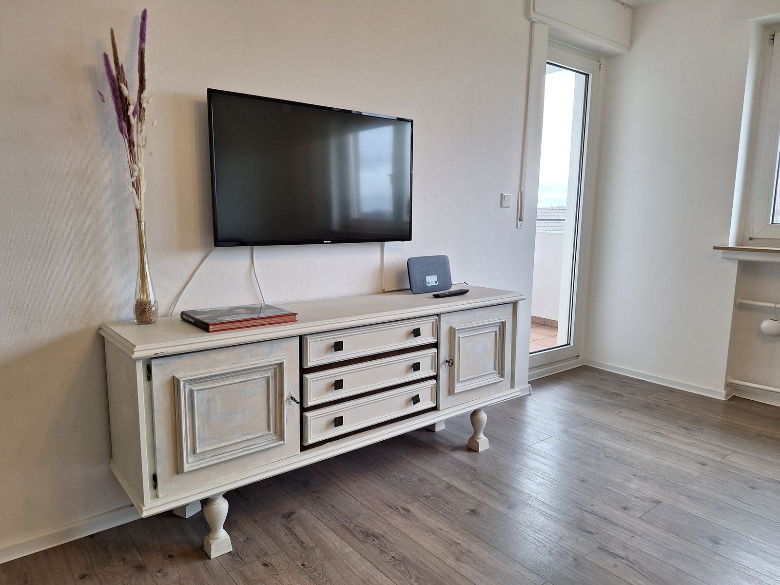  Bright And Fully Furnished 4-Room Apartment With Balcony – Quiet Location – Ready To Move In (min. 1  -  Bright and Fully Furnished 4-Room Apartment with Balcony – Quiet Location – Ready to Move In (min. 1 months)  - Gallery -  46