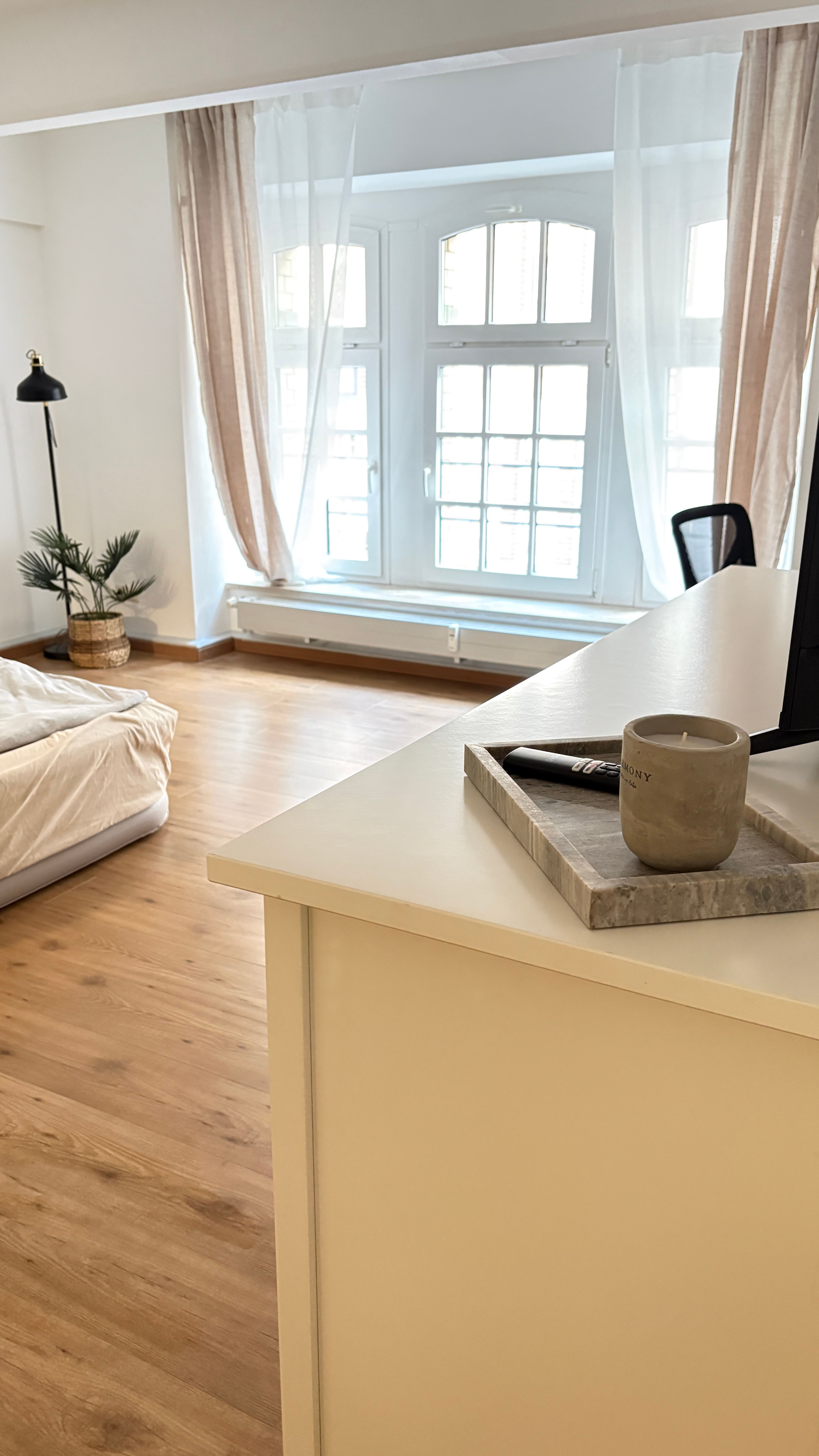 Neat & Gorgeous Suite In Leipzig - 3