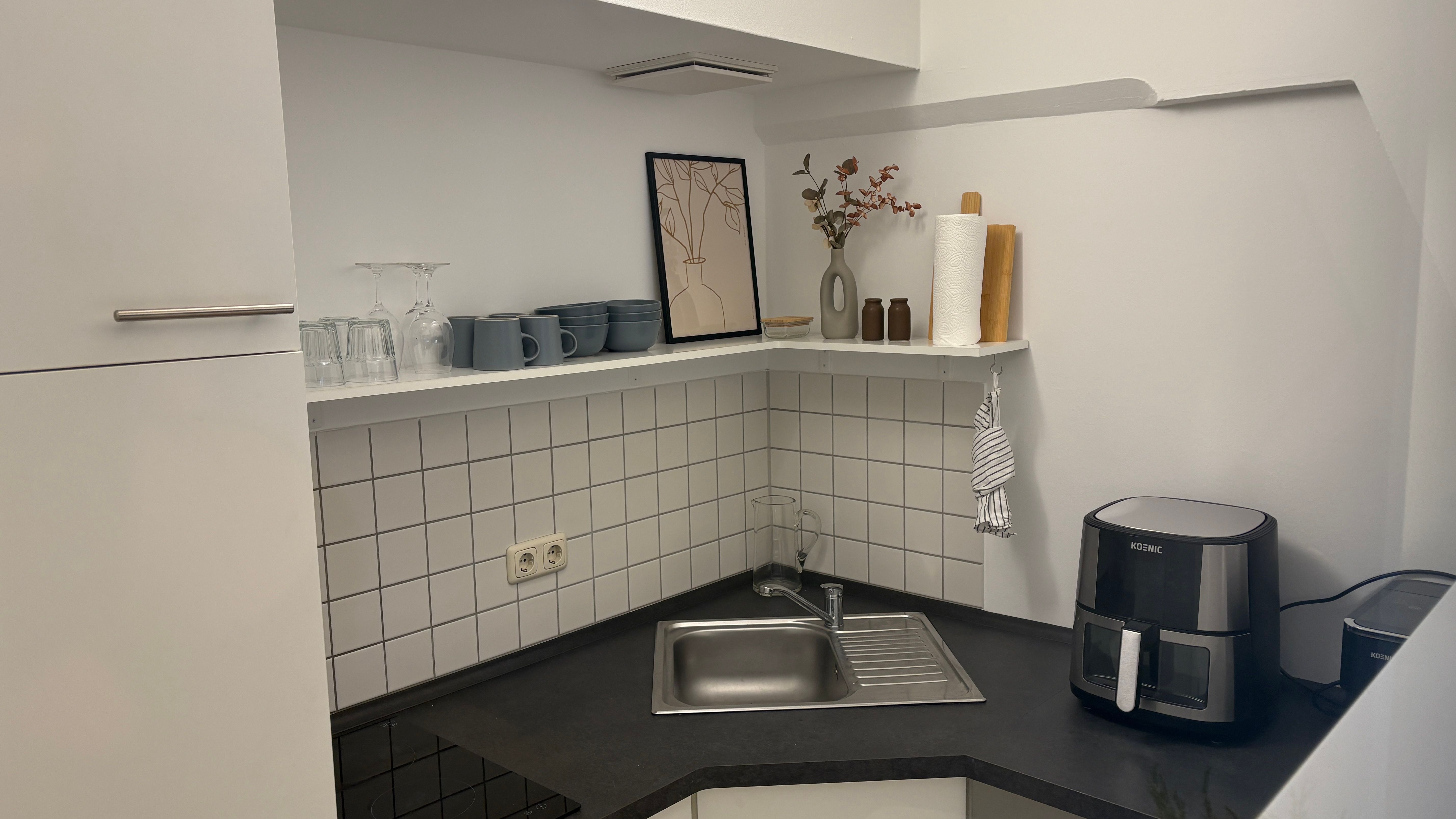 Neat & Gorgeous Suite In Leipzig - 4
