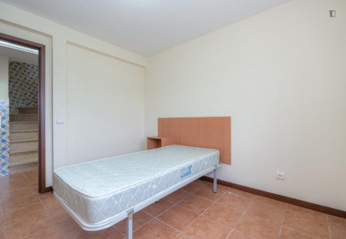 Comfy Single Bedroom close to Polytechnic Institute of Coimbra