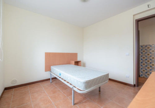 Comfy Single Bedroom close to Polytechnic Institute of Coimbra