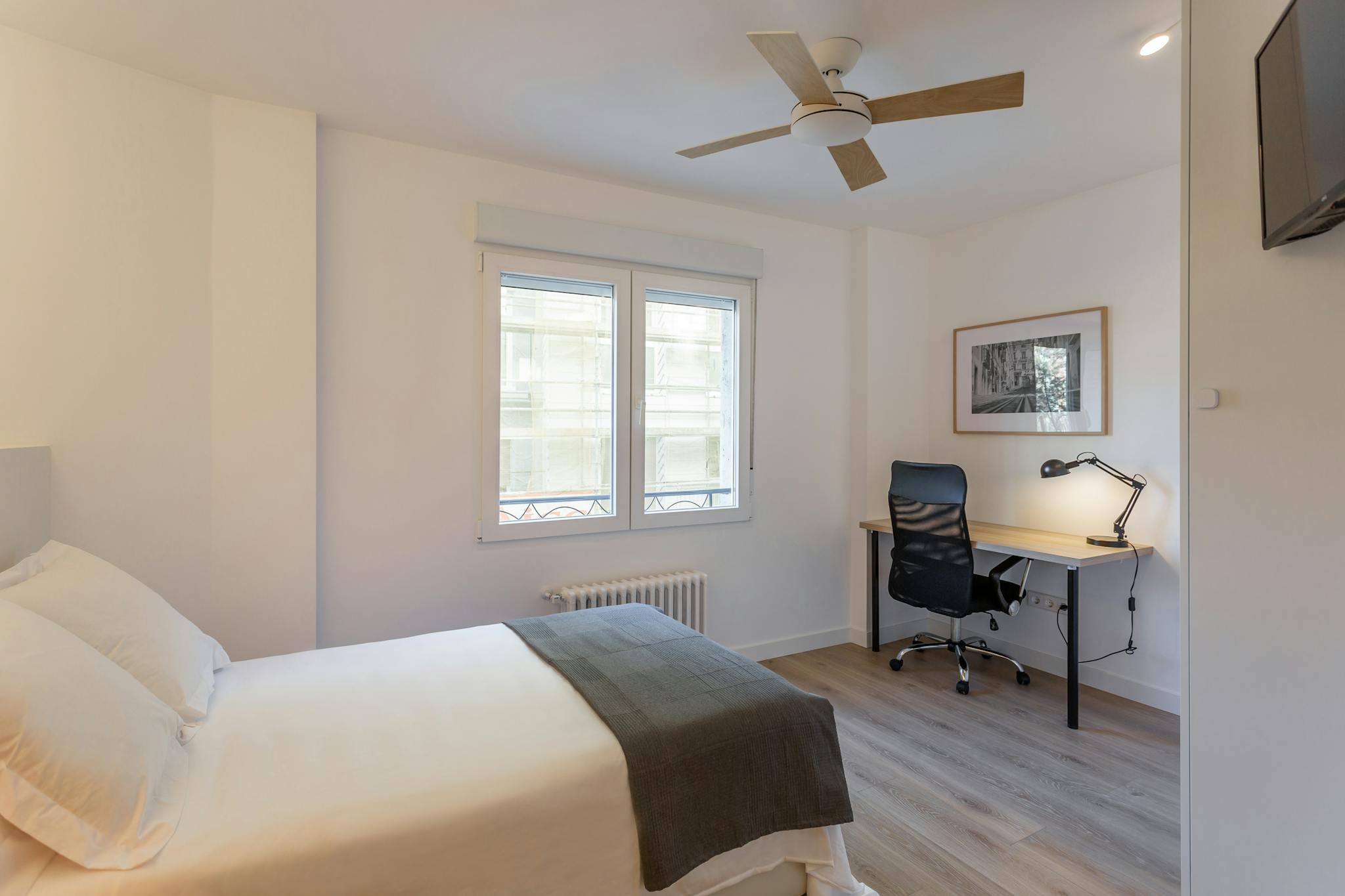  Private Room  -  Calle del Río Salado, Pamplona  - Gallery -  1