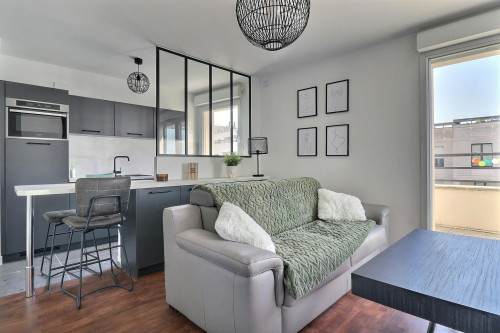 Rue Paul Vaillant Couturier, Levallois-Perret