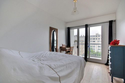 Rue Guillaume Bertrand, Paris