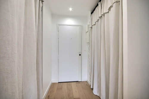 Rue Guillaume Bertrand, Paris