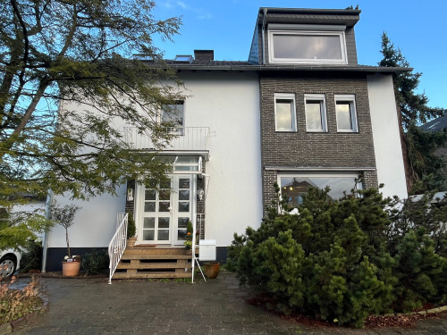 Möblierte Wohnung auf 2 Ebenen mit Balkon 135,5qm2 in ruhiger Wohnlage in Meerbusch - Gallery - 25