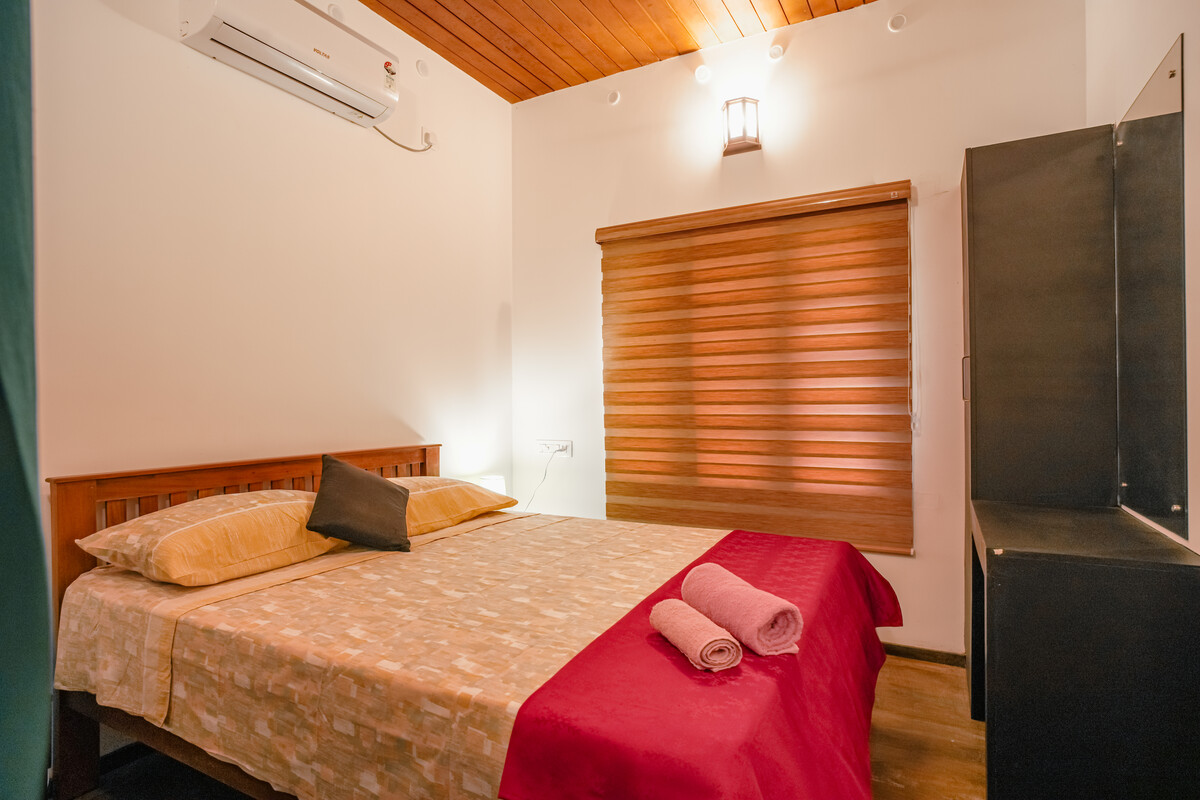 PREMIUM ROOM 4(Full Room) - 1