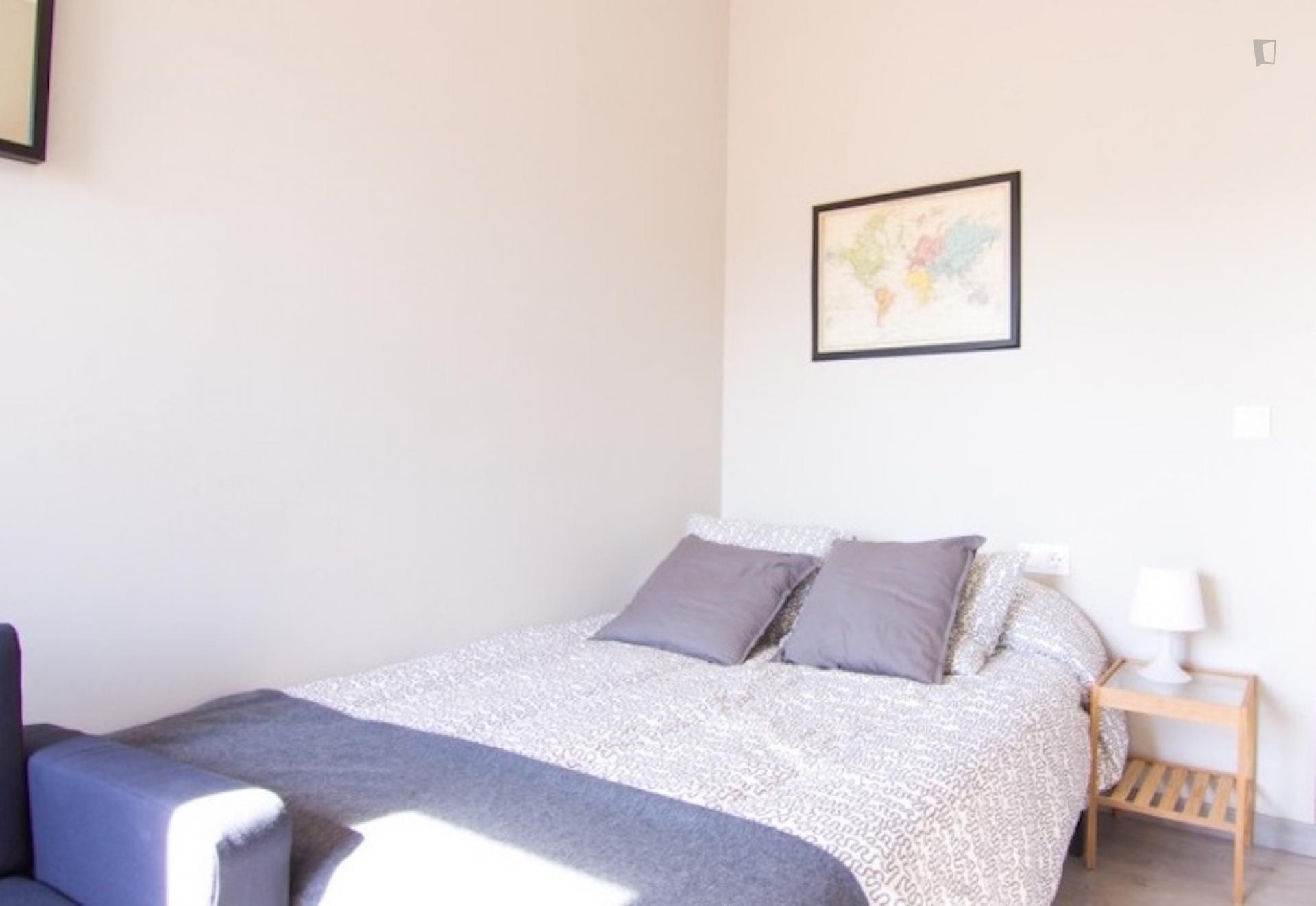 Comfy Double Bedroom In L'Eixample - 1