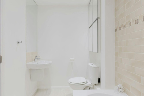 Henley Drive, London  - Gallery -  5