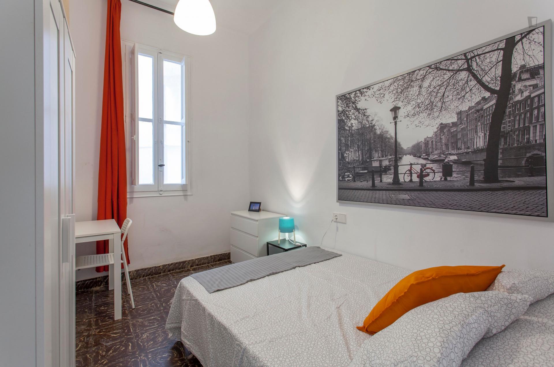  Appealing Double Bedroom In La Roqueta  -  Appealing double bedroom in La Roqueta  - Gallery -  2