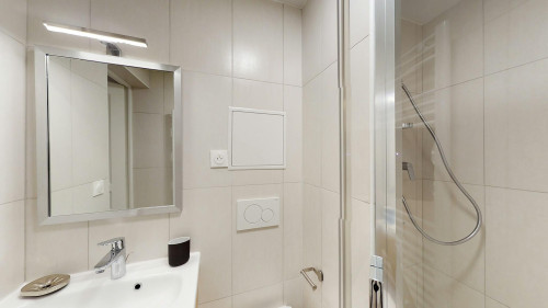 Rue Claude Bernard, Issy-les-Moulineaux