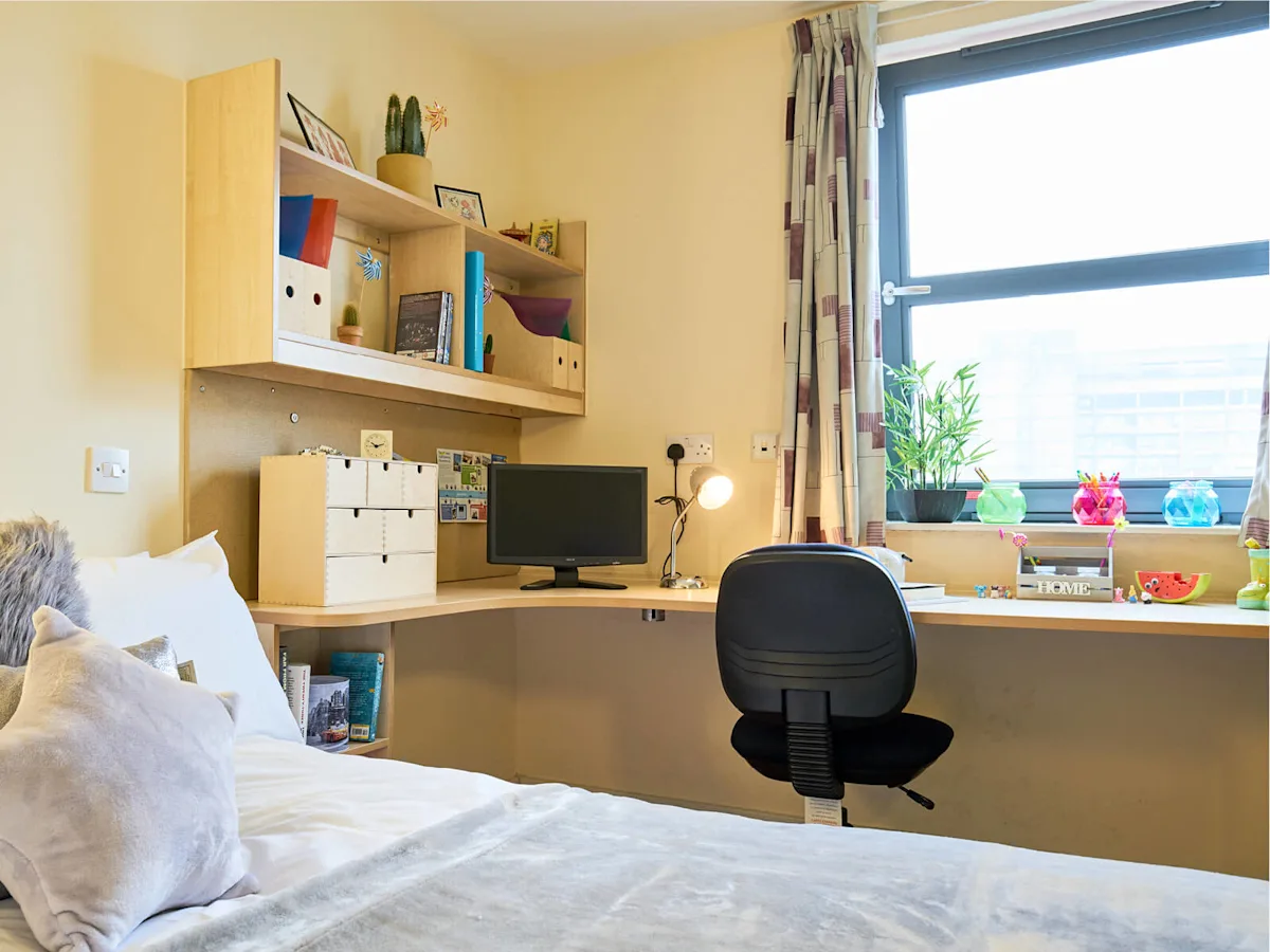 Gold En Suite - Europa, Liverpool - Gallery - 1