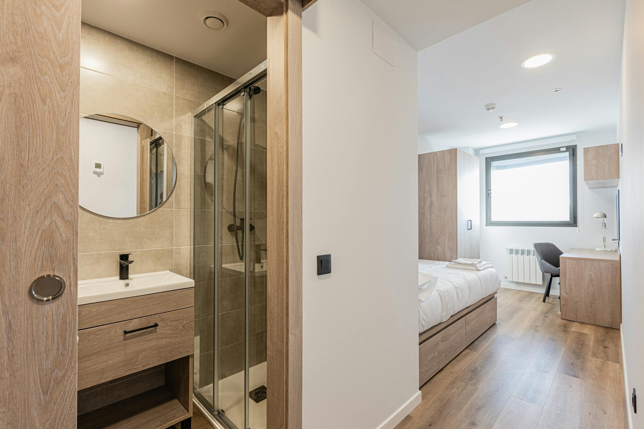  Private Room  -  Avenida del Cardenal Herrera Oria, Santander  - Gallery -  1