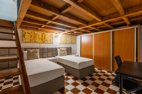 Gaia Woodstone Hideout