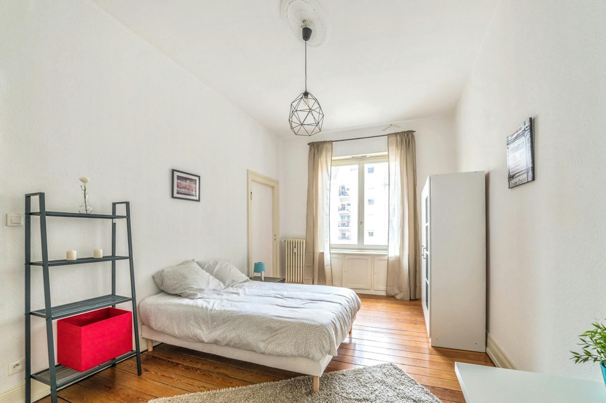  Private Room  -  Boulevard Clemenceau, Strasbourg  - Gallery -  1