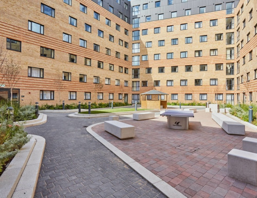 مانيكوين هاوس