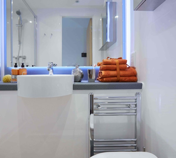  En-Suite Platinum Plus  -  مانيكوين هاوس  - Gallery -  3