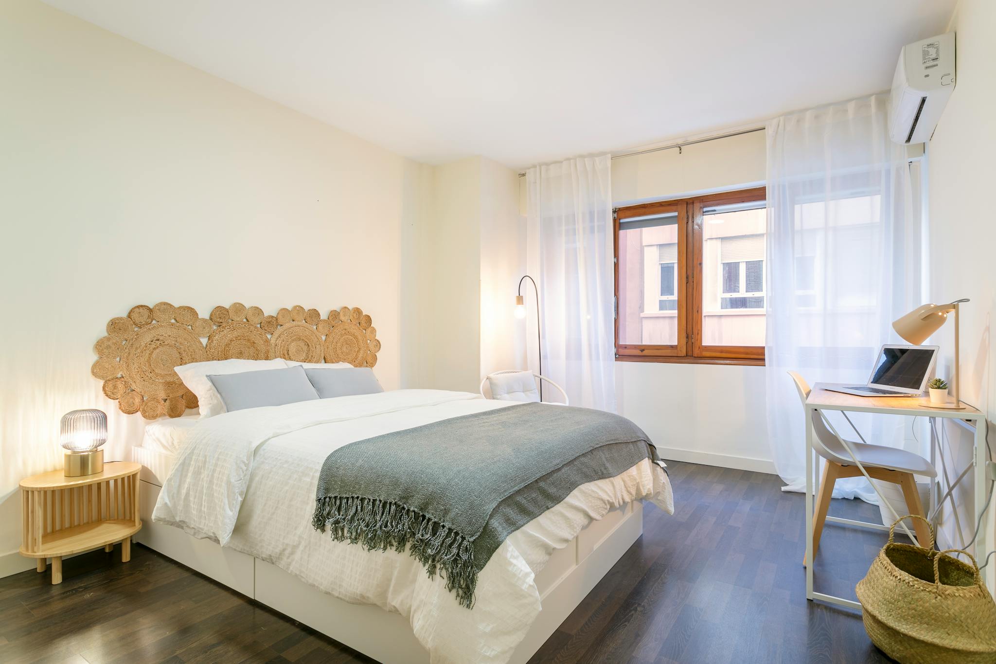 Private Room  -  Calle de Pablo Iglesias, Alicante  - Gallery -  1