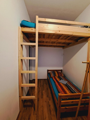 Pernerstorfergasse, Vienna