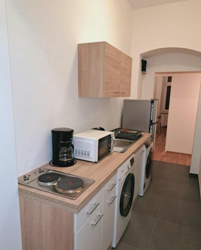 Pernerstorfergasse, Vienna