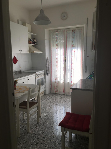 Bedroom in a bright and cozy apartment near Tor Vergata University