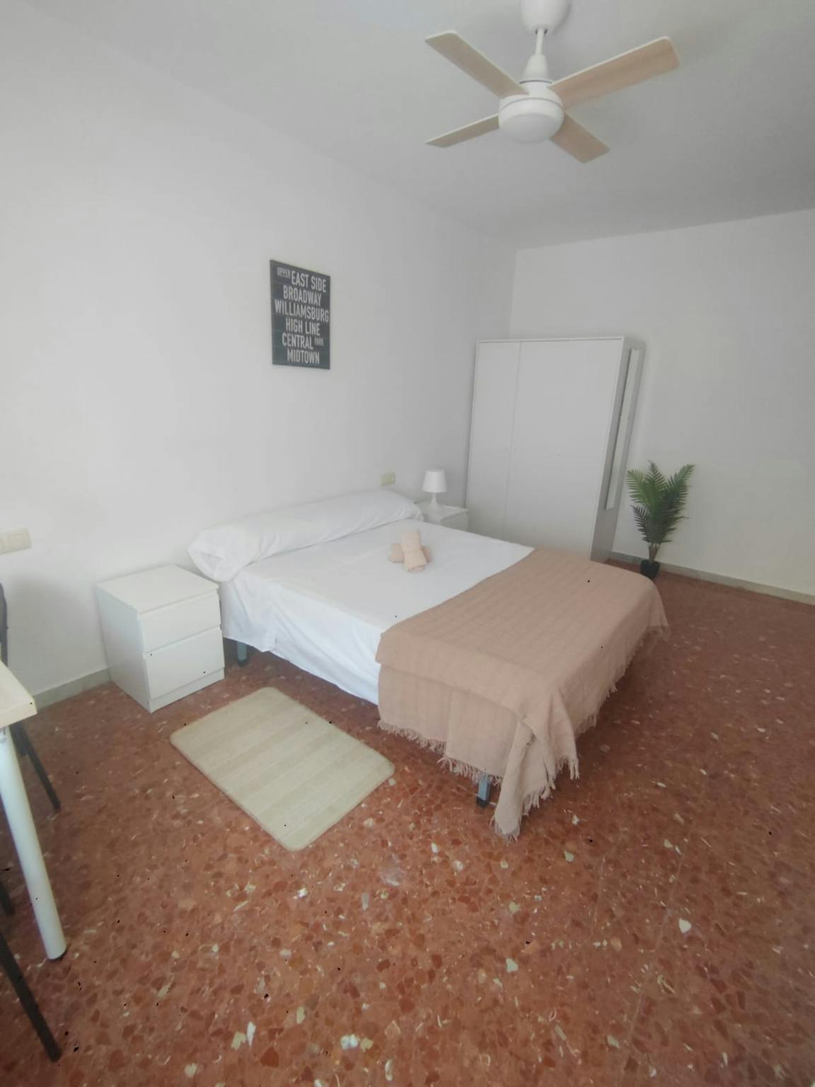 Private Room - Calle Torres Naharro, Almería - Gallery - 1