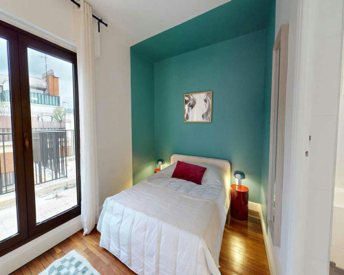 Avenue Montaigne, Paris