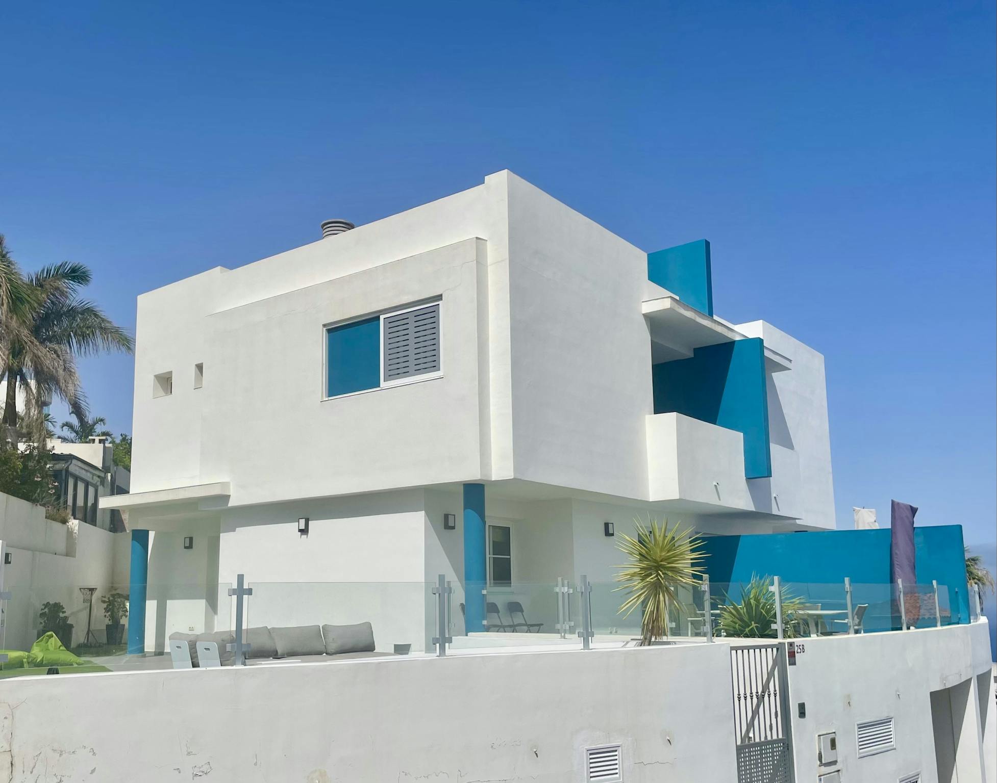  Entire Place  -  Calle Drago, Santa Cruz de Tenerife  - Gallery -  1