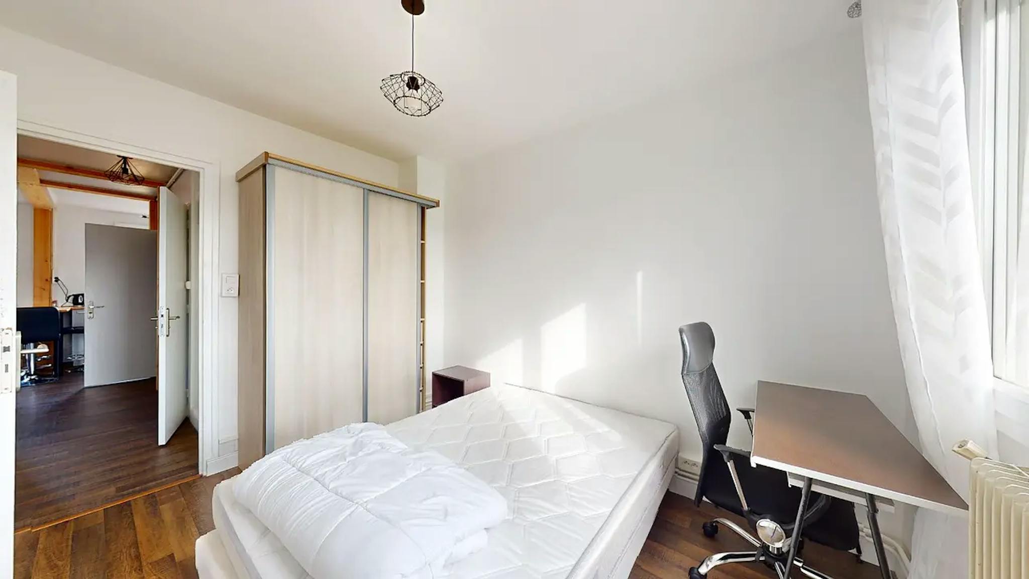  Private Room  -  Avenue de Boufflers, Nancy  - Gallery -  1