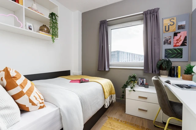  Medium Standard Double En-Suite  -  Unite Students New Medlock House  - Gallery -  3
