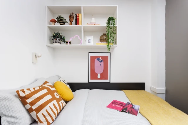  Medium High Double En-Suite: Three Bedroom Flat  -  Unite Students New Medlock House  - Gallery -  2