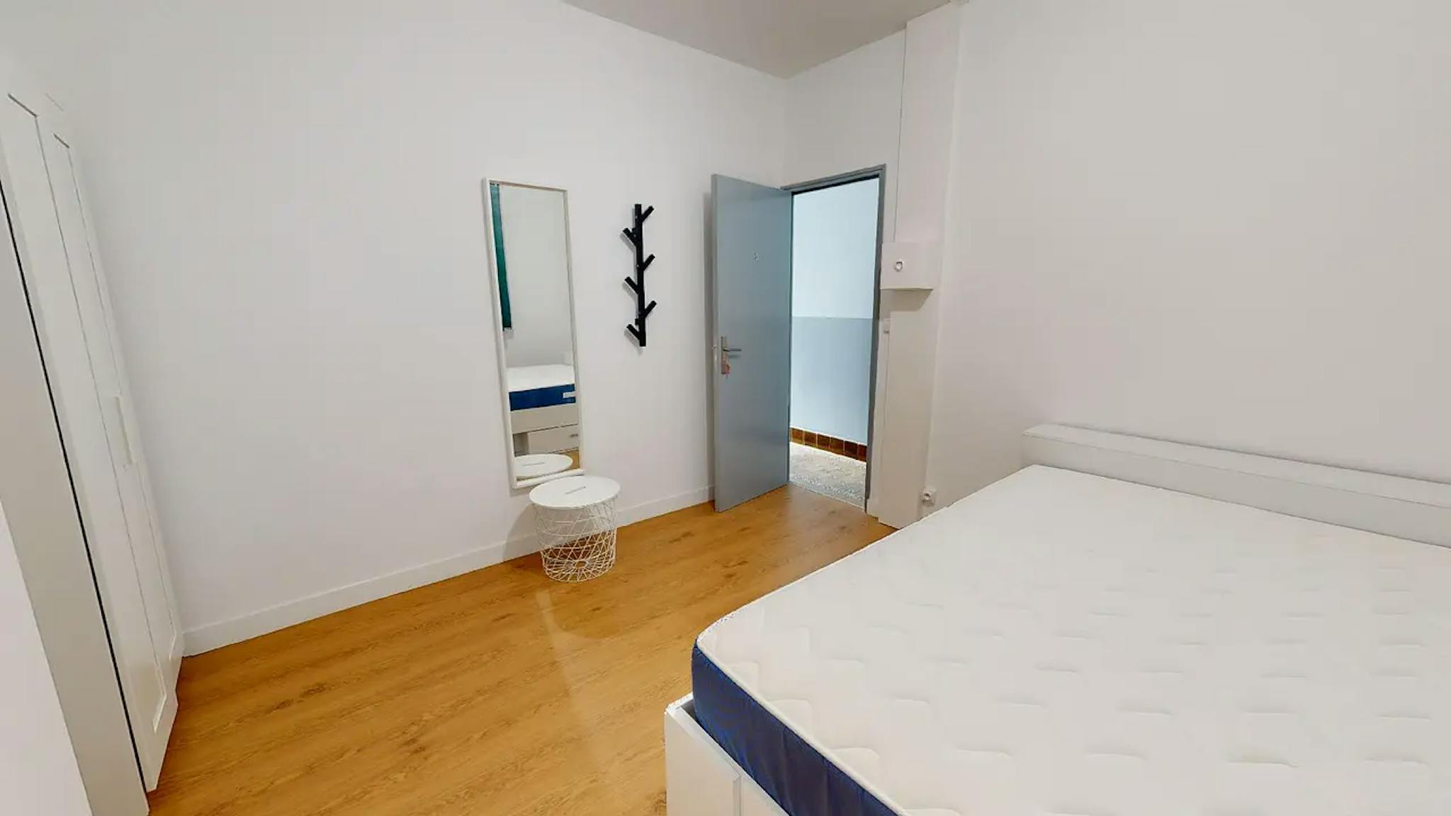 Private Room - Rue Notre Dame de Grâce, Loos - Gallery - 1