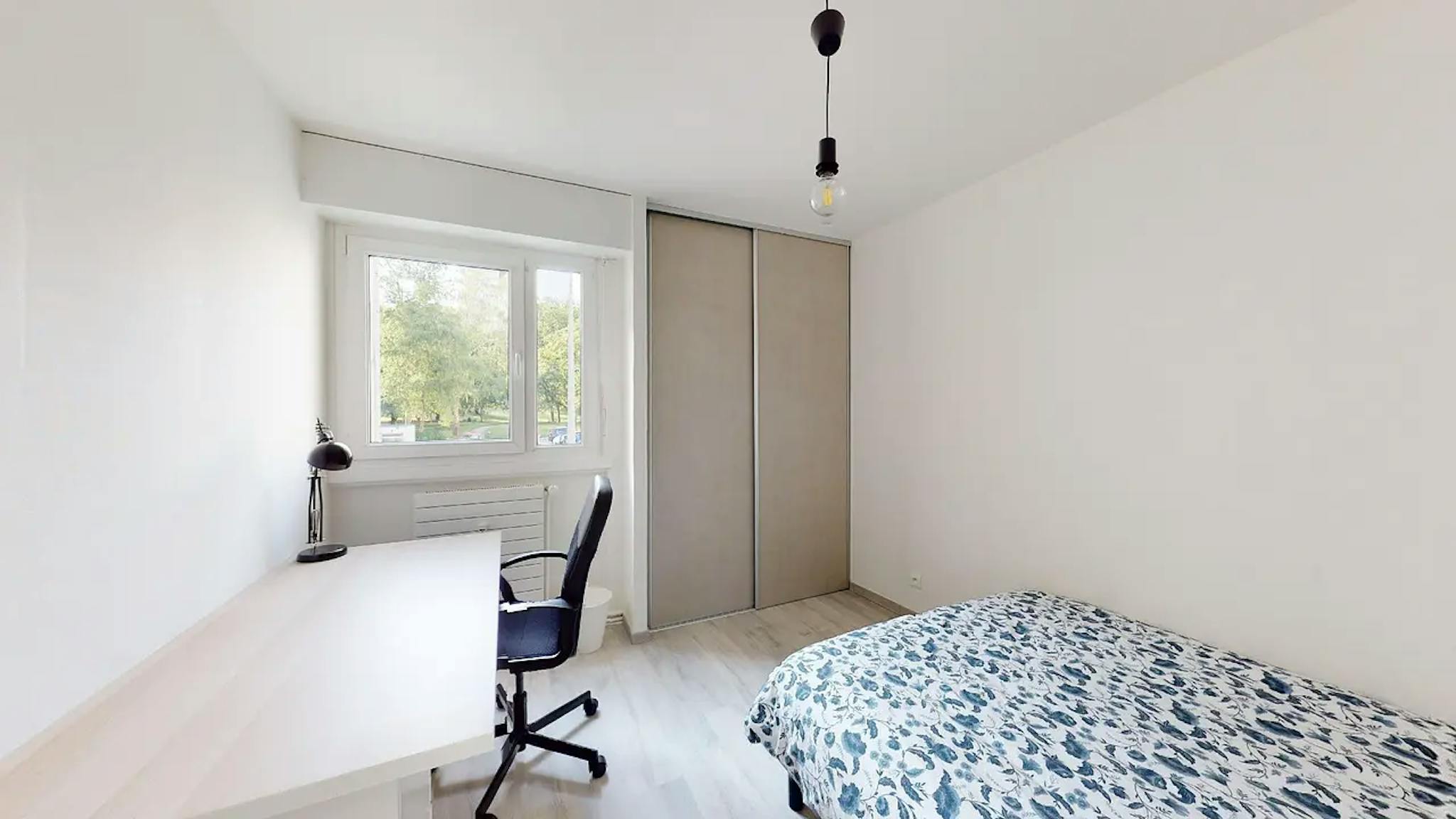 Private Room - Rue de Franche-Comté, Besançon - Gallery - 1