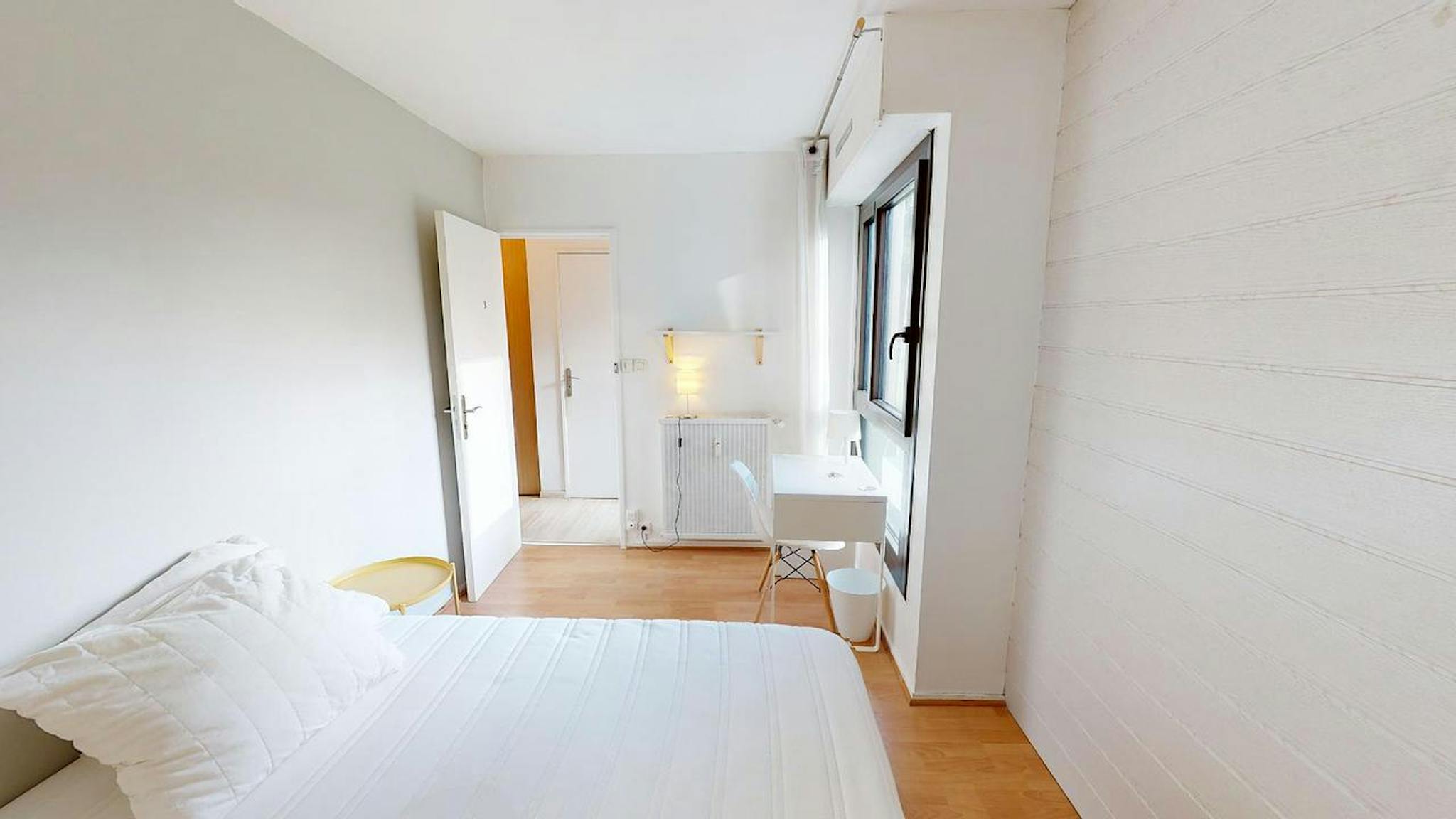  Private Room  -  Rue Jean Le Bail, Limoges  - Gallery -  3