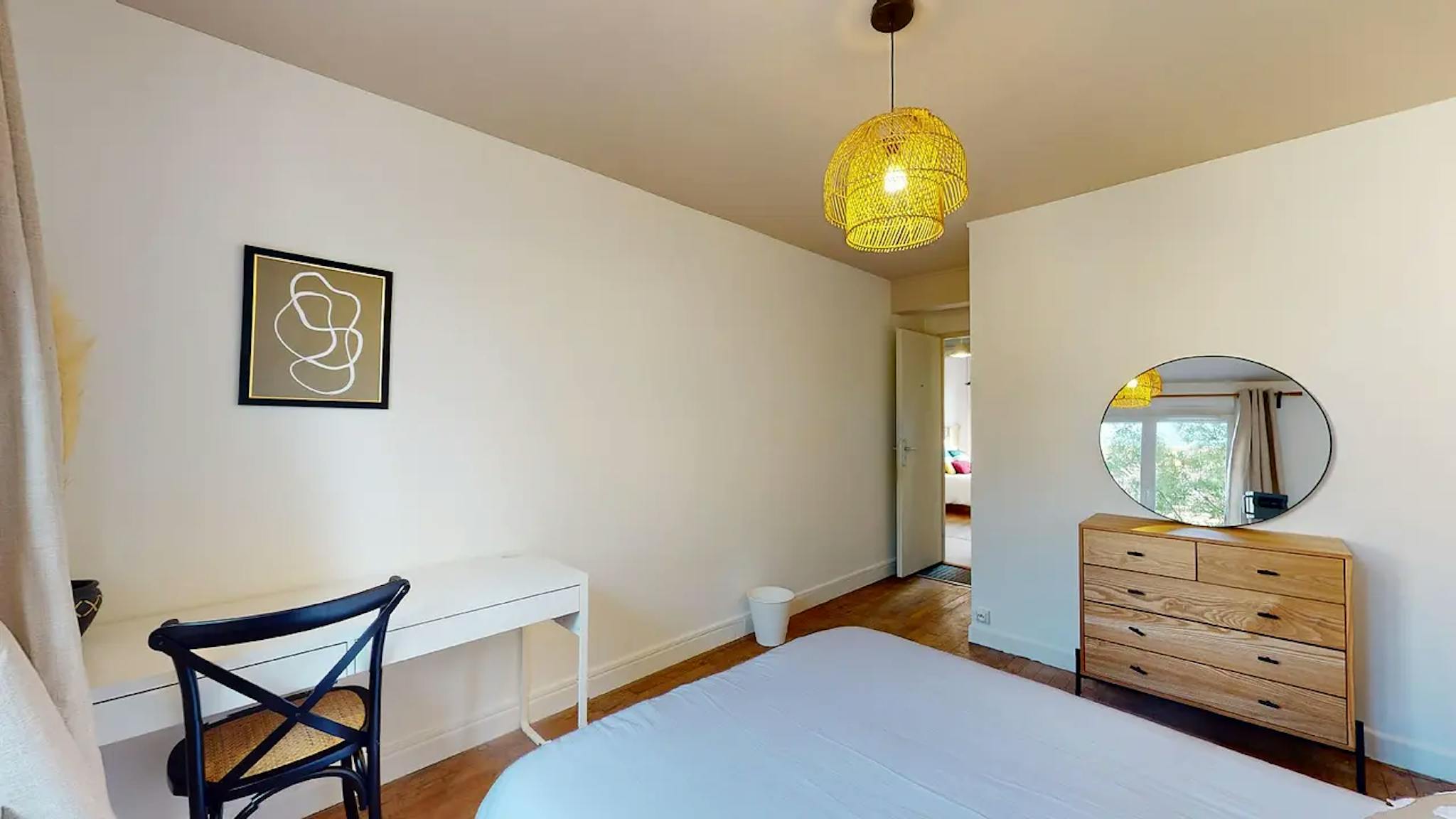 Private Room - Rue d'Auxonne, Dijon - Gallery - 2