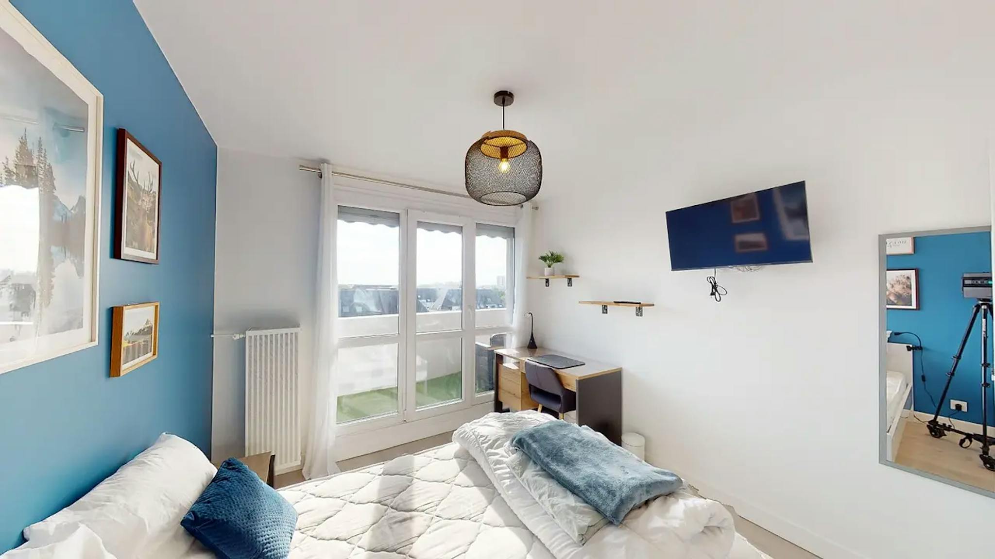  Private Room  -  Rue Lord Byron, Tours  - Gallery -  1