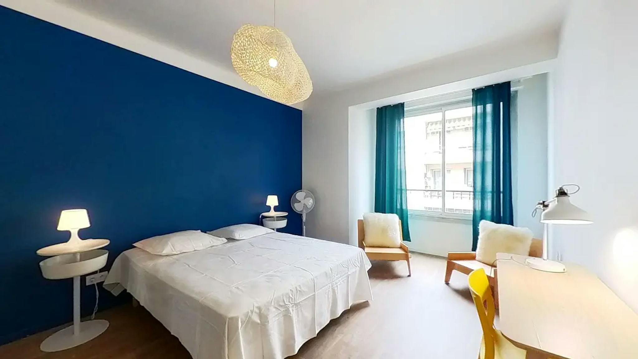 Private Room - Avenue Émile Vincent, Toulon - Gallery - 2